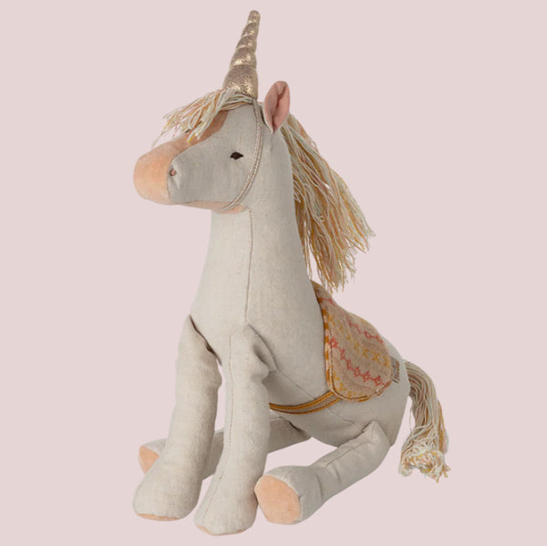 חד קרן בינוני