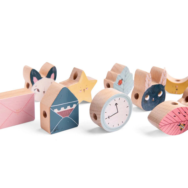 משחק עם 14 חרוזי עץ להשחלה, אחרי הגשם