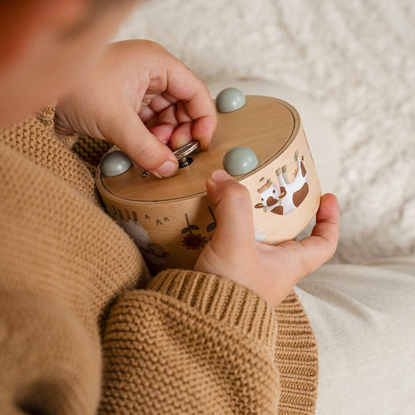 תיבת נגינה – חווה קטנה