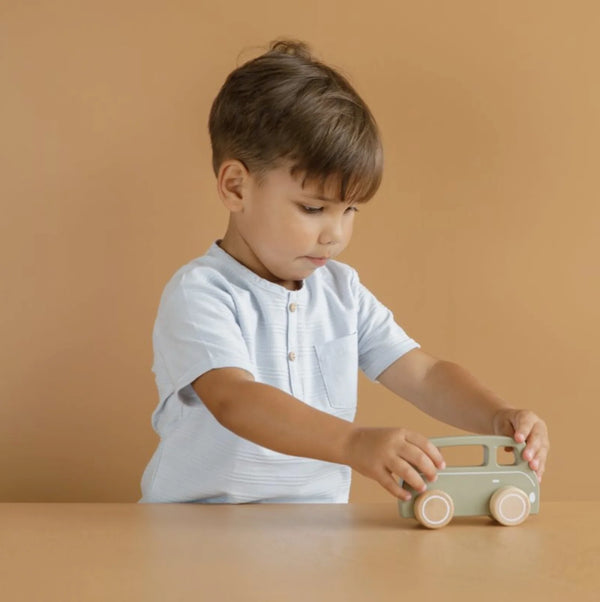 מכוניות מעץ