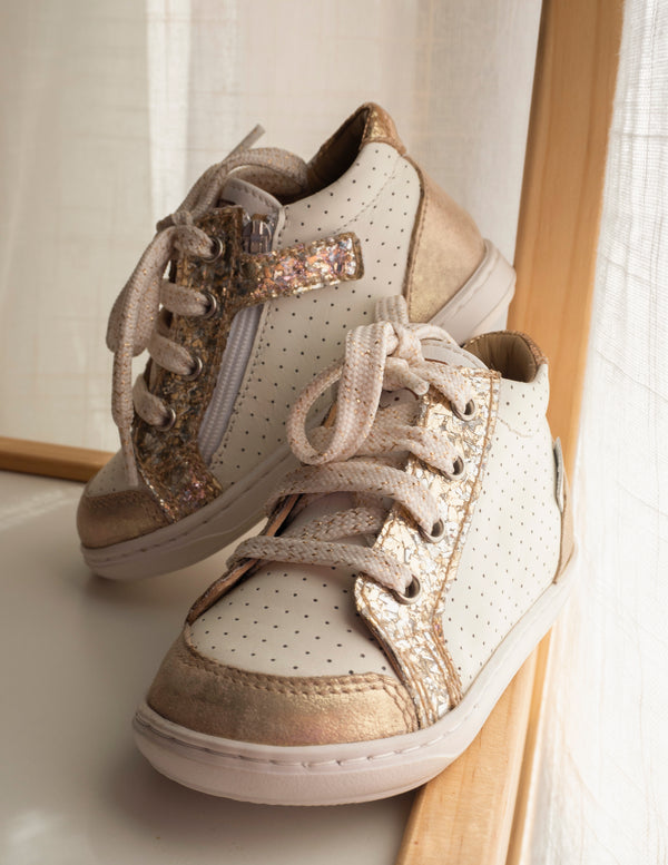 נעליים סגורות BOUBA ZIP BOX WHITE