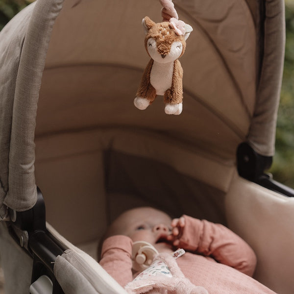 צעצוע משוך ונער – צביה – גן פיות