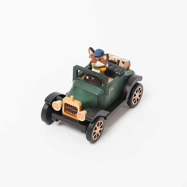 תיבת נגינה שועל במכונית וינטאג'