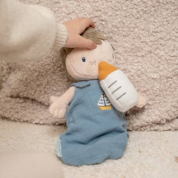 בובת תינוק ג'ים עם ערכת משחק