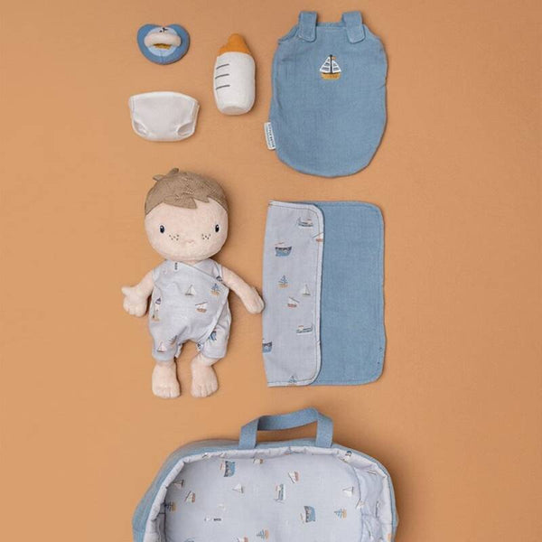 בובת תינוק ג'ים עם ערכת משחק