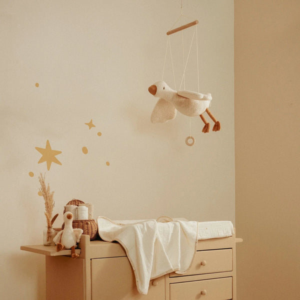 קישוט תלייה של אווז קטן