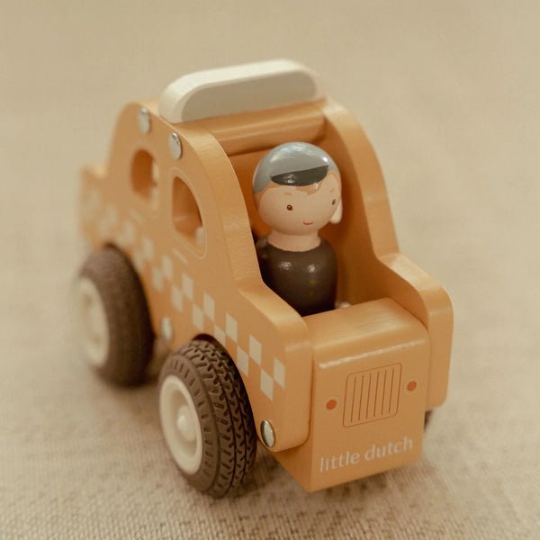 מונית מעץ – צהוב