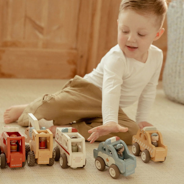 מונית מעץ – צהוב