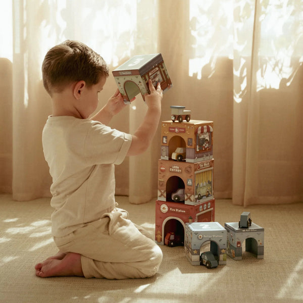 מגדל בלוקים עם רכבים – צבעוני