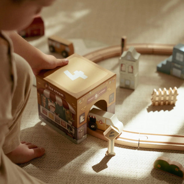 מגדל בלוקים עם רכבים – צבעוני