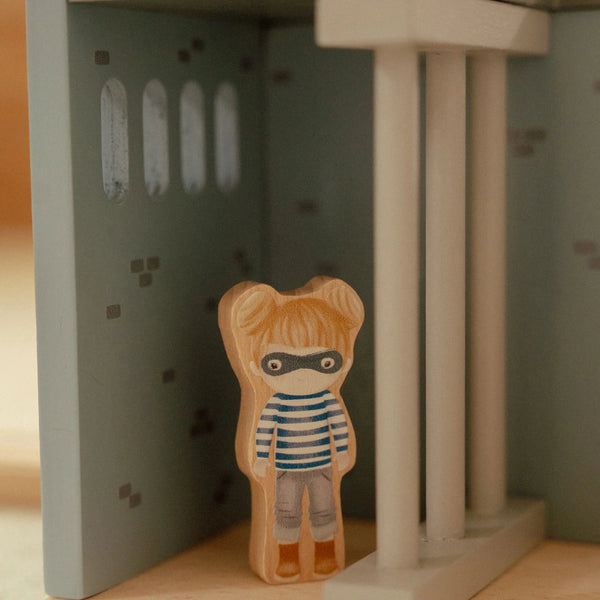 תחנת משטרה מעץ – כחול