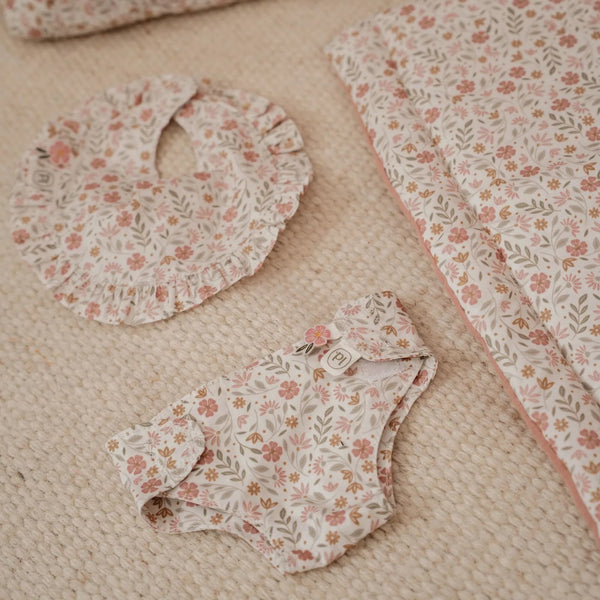 תיק חיתולים לבובות – צבעוני – פרחים עדינים