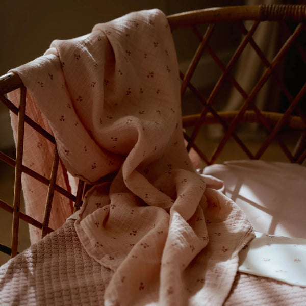 חיתול מוסלין 120*120 ס"מ – ורוד – Essentials