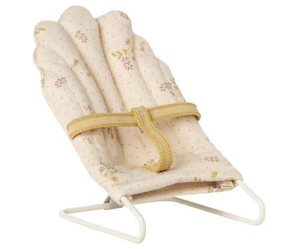 רוקר, מיקרו – אוף ווייט