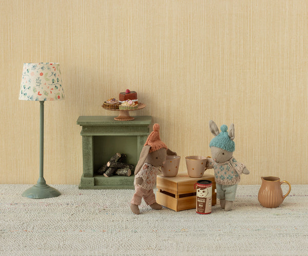 ארנבת חורף, מיקרו – חום ורוד