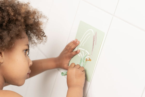 עפרונות אמבטיה – חברי יער