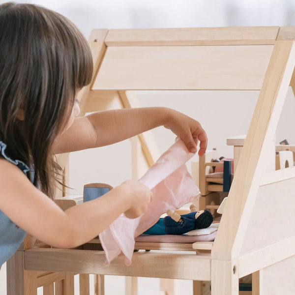 בית בובות עץ MY FIRST DOLLHOUSE