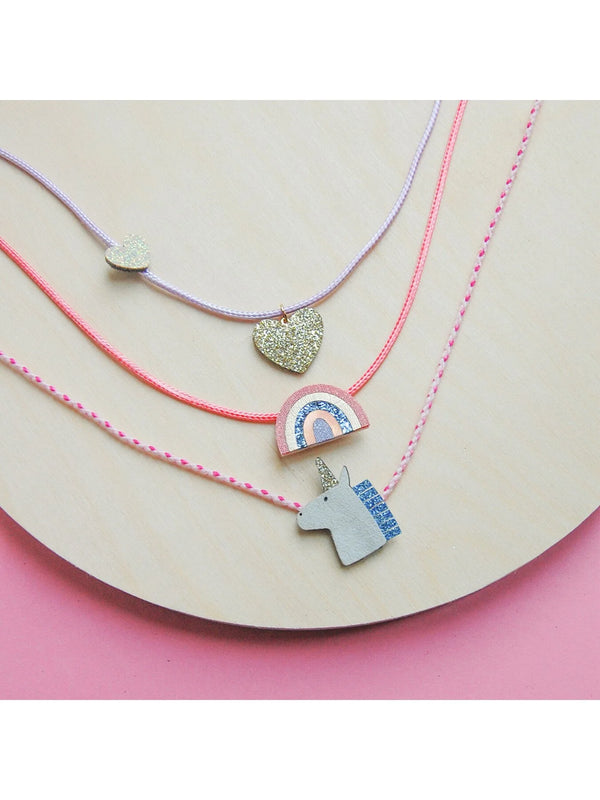 סט תכשיטים מעל הקשת בענן