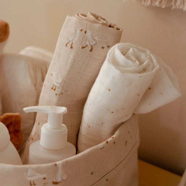 סט של 2 חיתולי טטרה בגודל 70×70 ס״מ Newborn Naturals