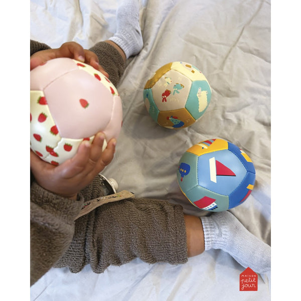 כדור רך קטן תותים