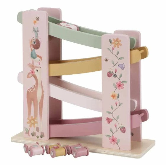 מסלול רמפת מכוניות מרוץ – גן פיות