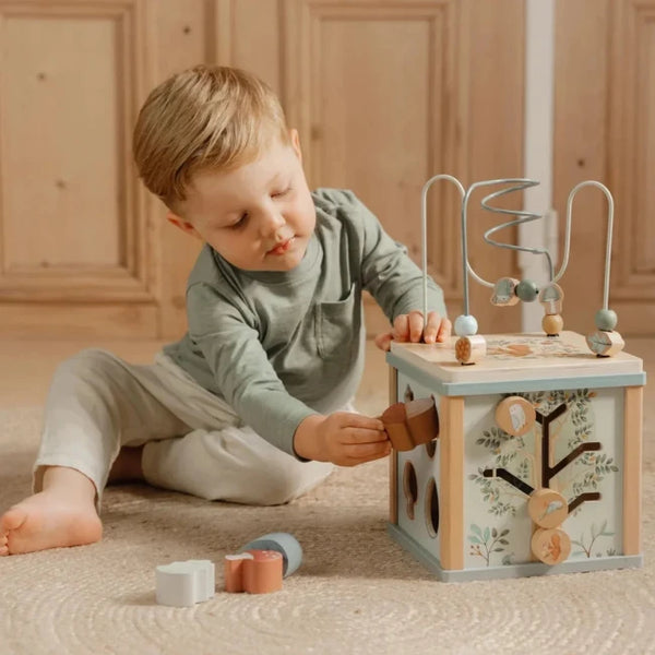 קוביית פעילות מעץ – חברי יער